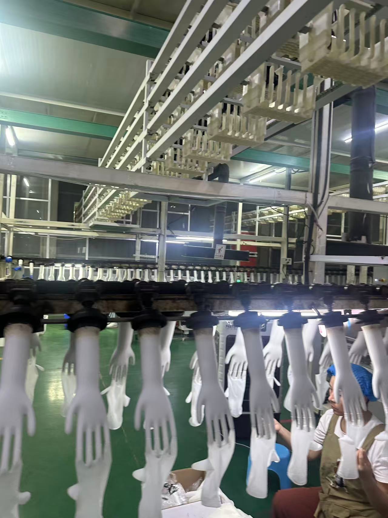 威伦橡塑一次性手套生产线